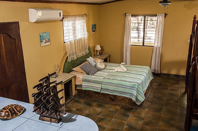 Hostel Sunset Villas ポポヨ エクステリア 写真